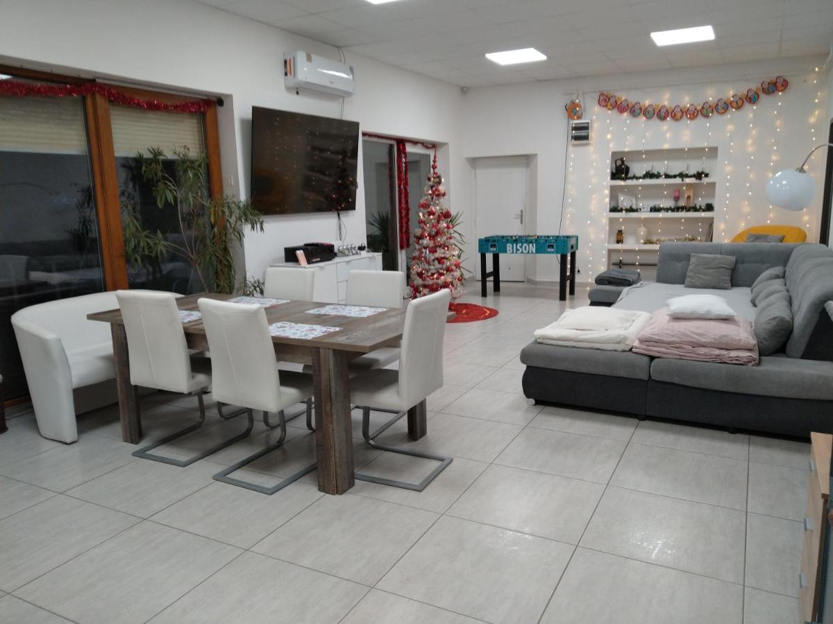Silver Dream Apartmanhaz Debreczyn Zewnętrze zdjęcie